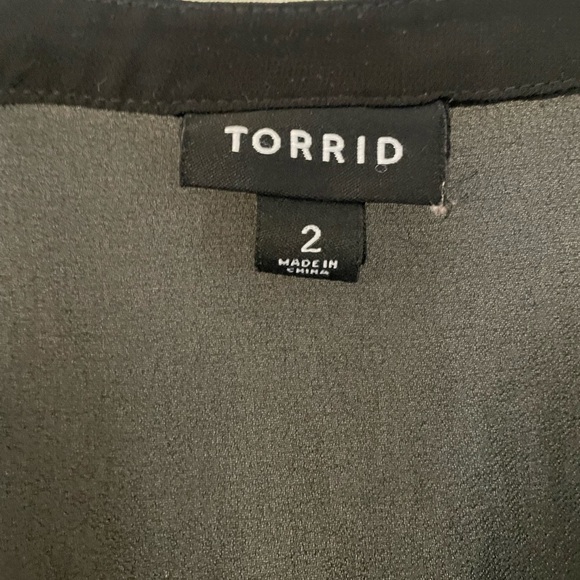 TORRID SMOCKED RUFFLE BLOUSE - Picture 6 of 6